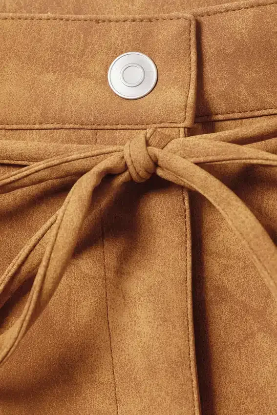Low Waisted Faux Suede Mini Skirt – Brown Low Waisted Faux Suede Mini Skirt – Brown
