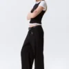 Low-Waisted Loose Fit Suit Trousers – Black Low-Waisted Loose Fit Suit Trousers – Black