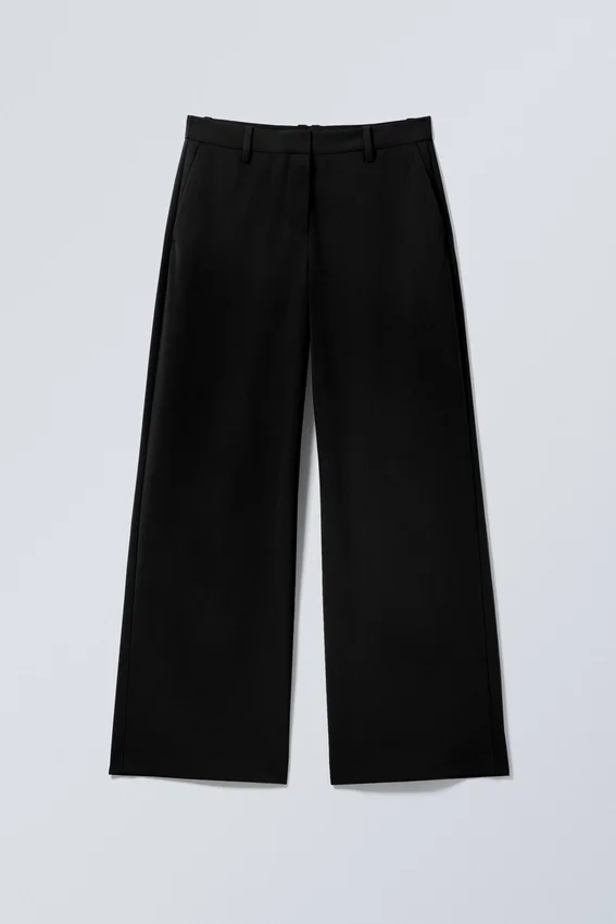 Low-Waisted Loose Fit Suit Trousers – Black Low-Waisted Loose Fit Suit Trousers – Black