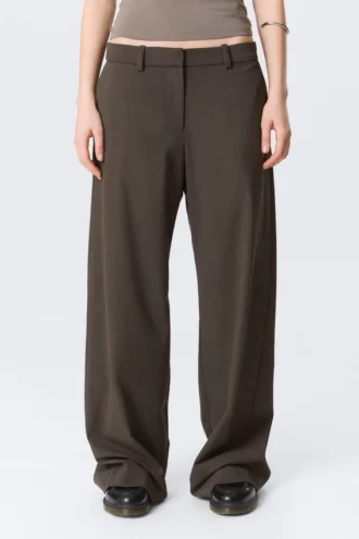 Low-Waisted Loose Fit Suit Trousers – Dark Mole