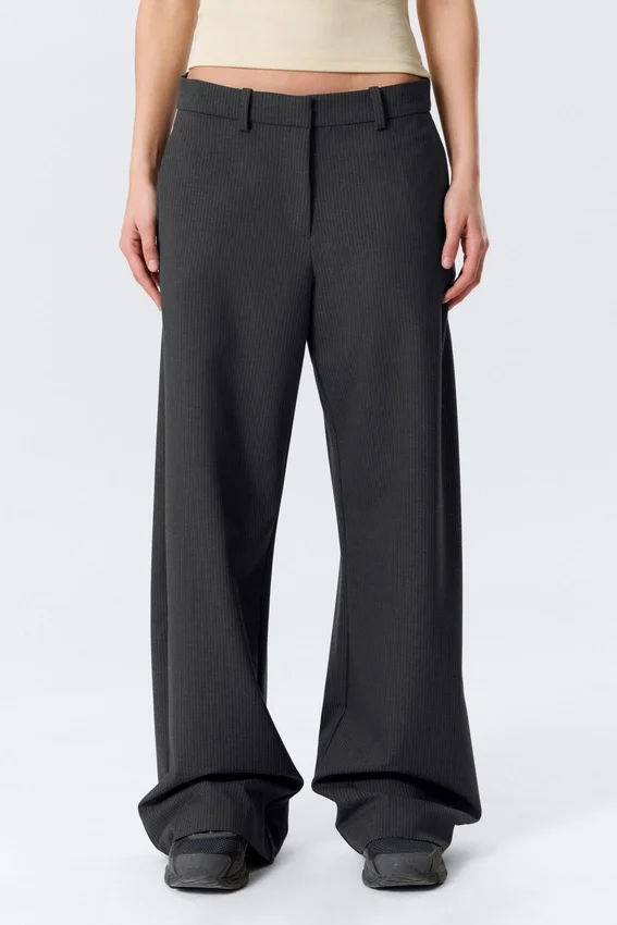 Low-Waisted Loose Fit Suit Trousers – Pinstriped Dark Grey Low-Waisted Loose Fit Suit Trousers – Pinstriped Dark Grey