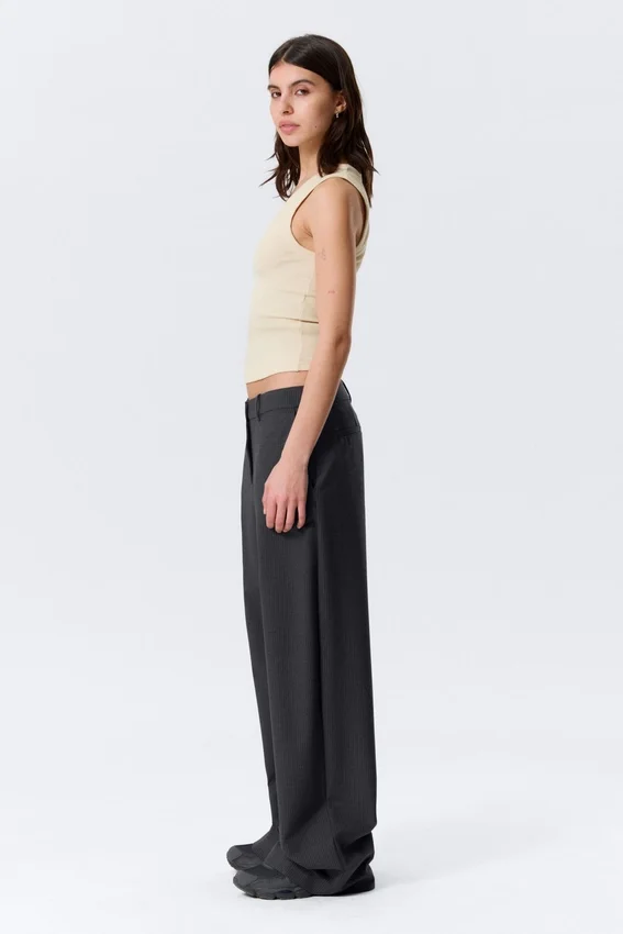 Low-Waisted Loose Fit Suit Trousers – Pinstriped Dark Grey Low-Waisted Loose Fit Suit Trousers – Pinstriped Dark Grey