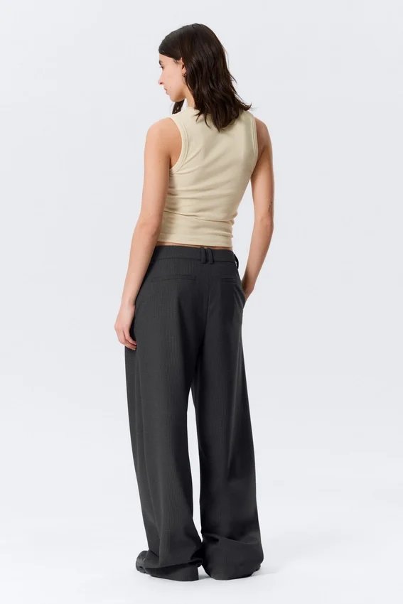 Low-Waisted Loose Fit Suit Trousers – Pinstriped Dark Grey Low-Waisted Loose Fit Suit Trousers – Pinstriped Dark Grey