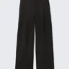 Low Waisted Pleated Suiting Trousers – Black Low Waisted Pleated Suiting Trousers – Black
