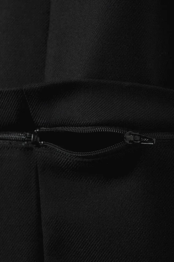 Low Waisted Zip-Off Suit Trousers – Black Low Waisted Zip-Off Suit Trousers – Black