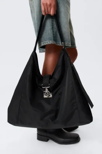 Medium Slouched Clasp Shoulder Bag – Black Medium Slouched Clasp Shoulder Bag – Black