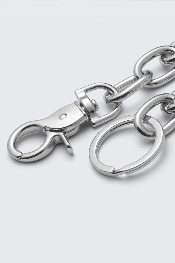 Metal Link Wallet Chain – Silver Metal Link Wallet Chain – Silver