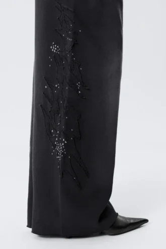 Mid-Rise Baggy Studded Graphic Sweatpants – Studded Black