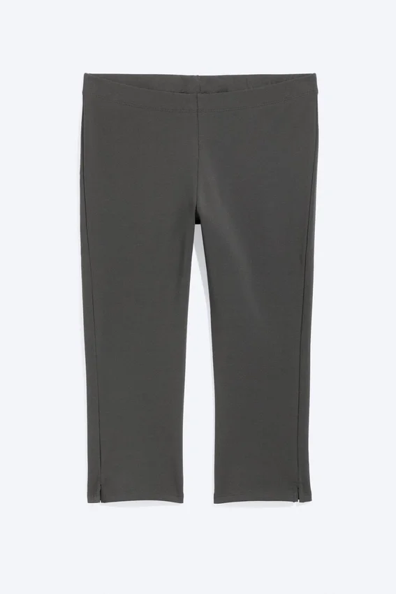 Mid-Rise Capri Trousers – Dark Grey Mid-Rise Capri Trousers – Dark Grey