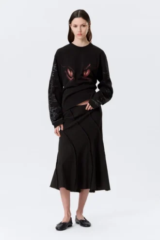 Mid Rise Curved Seam Midi Skirt – Black