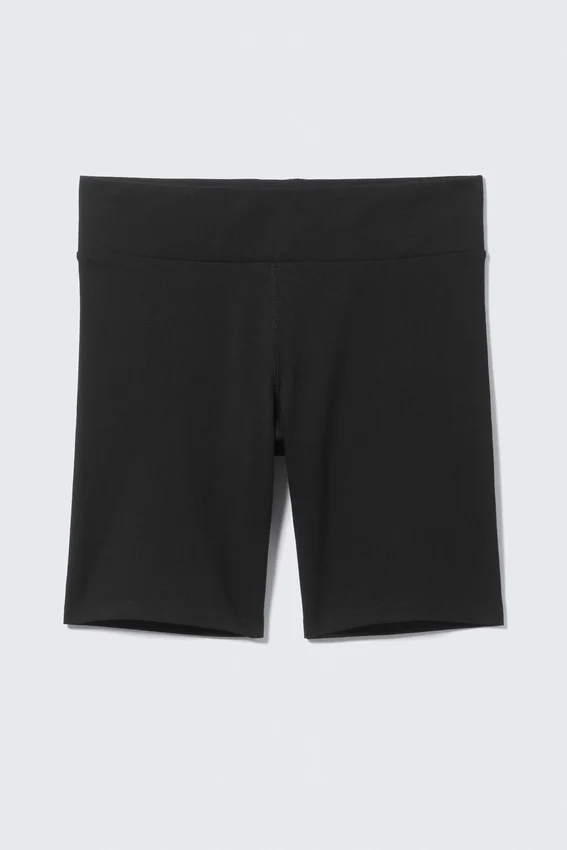 Mid Rise Fitted Biker Shorts – Black Mid Rise Fitted Biker Shorts – Black