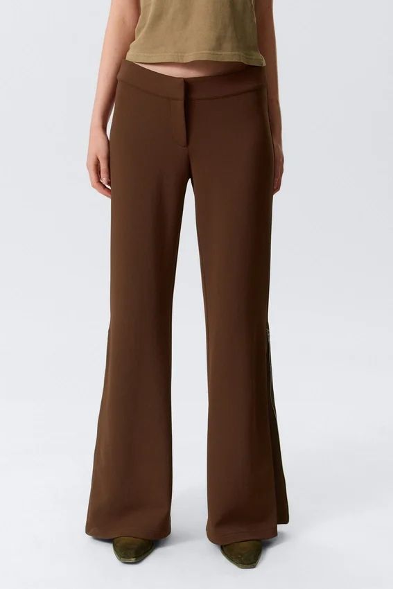 Mid Rise Flared Zip-Up Trousers – Brown Mid Rise Flared Zip-Up Trousers – Brown