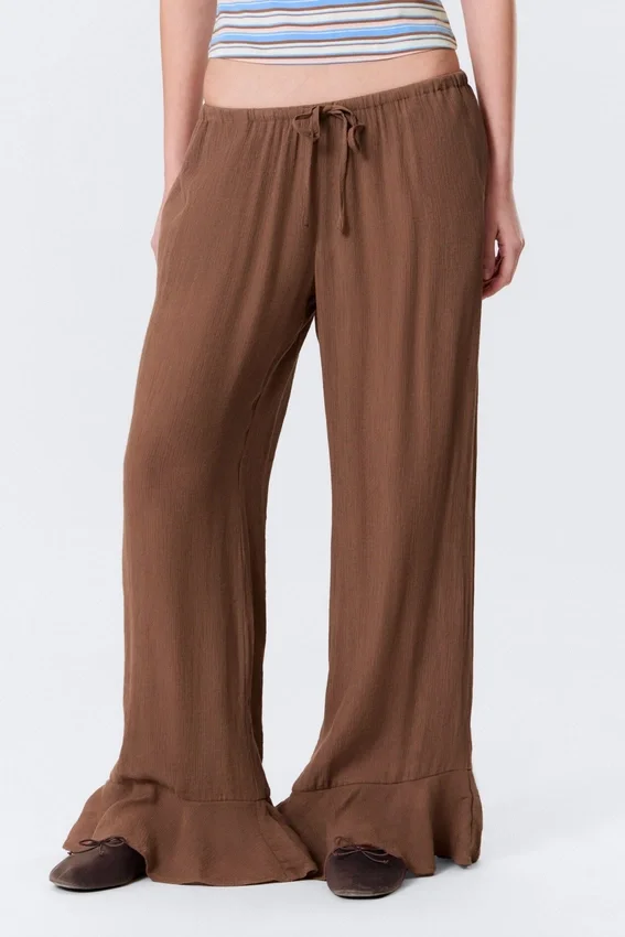 Mid Rise Loose Flounce Trousers – Brown Mid Rise Loose Flounce Trousers – Brown