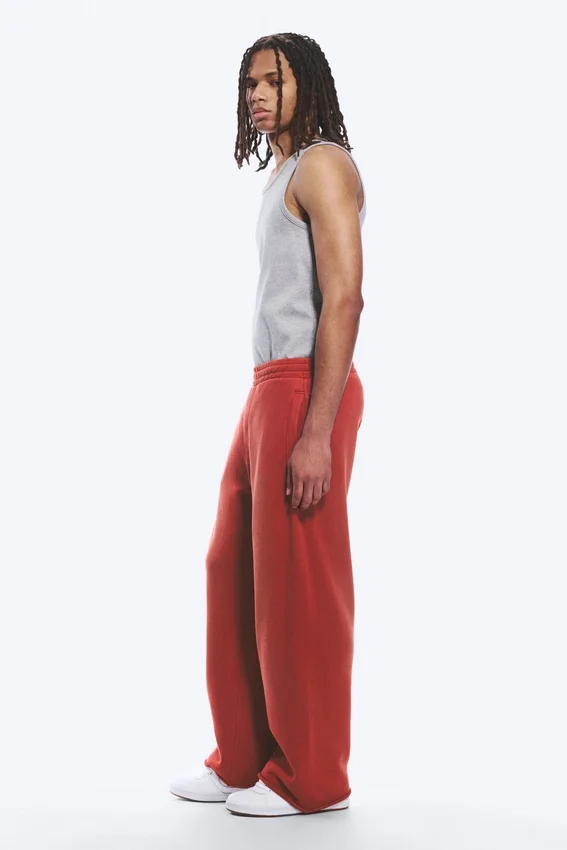 Mid Rise Loose Straight Leg Sweatpants – Red Mid Rise Loose Straight Leg Sweatpants – Red