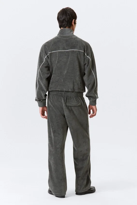 Mid Rise Loose Straight Leg Velour Track Pants – Dark Grey Mid Rise Loose Straight Leg Velour Track Pants – Dark Grey