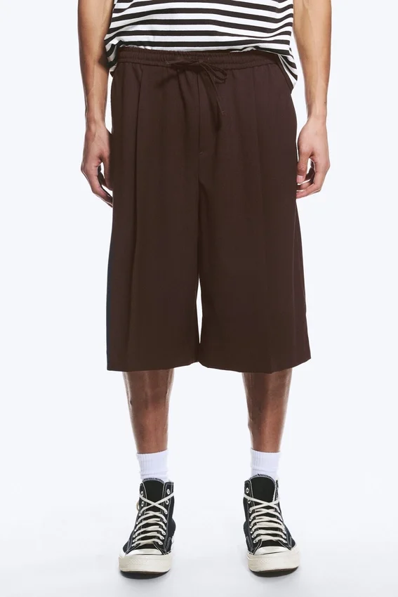 Mid Rise Loose Suiting Shorts – Dark Brown Mid Rise Loose Suiting Shorts – Dark Brown