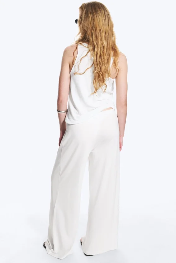 Mid Rise Loose Wide Leg Lyocell Trousers – White Mid Rise Loose Wide Leg Lyocell Trousers – White