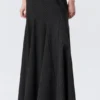 Mid Rise Panelled Maxi Skirt – Black Mid Rise Panelled Maxi Skirt – Black