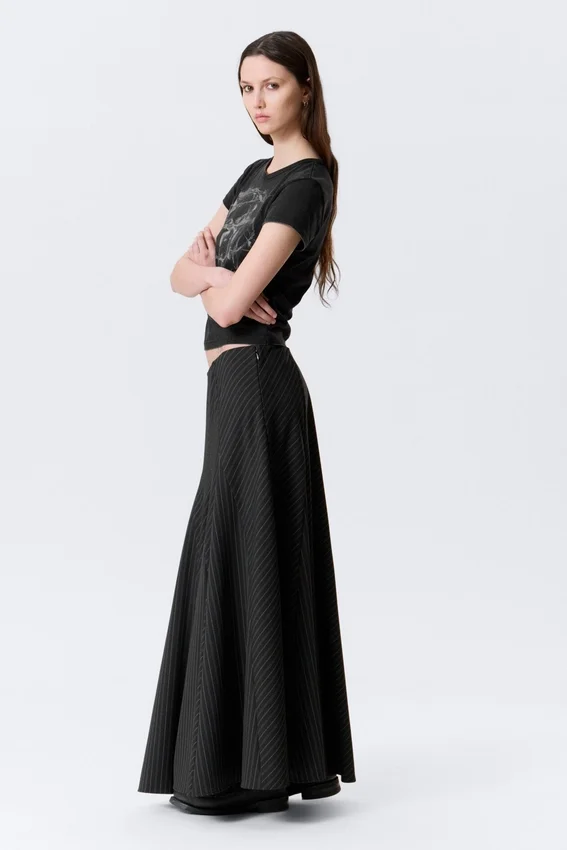 Mid Rise Panelled Maxi Skirt – Black Mid Rise Panelled Maxi Skirt – Black