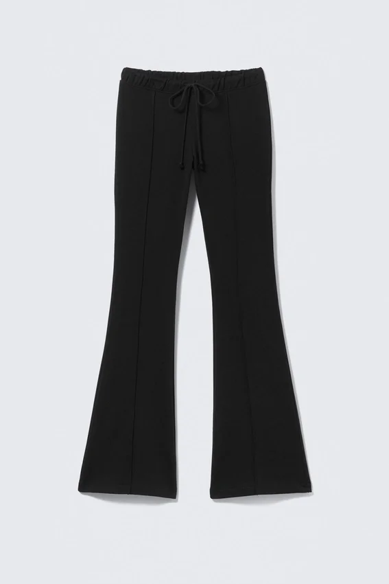 Mid Rise Pintuck Flared Sweatpants – Black Mid Rise Pintuck Flared Sweatpants – Black