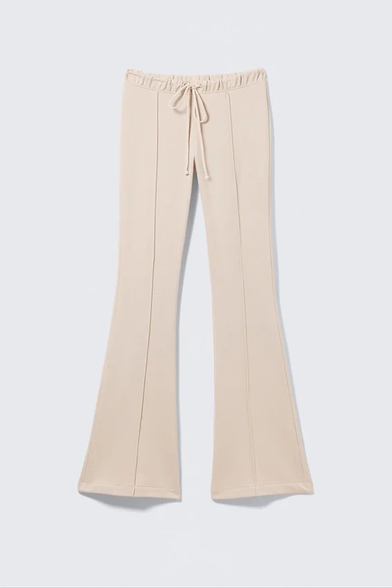 Mid Rise Pintuck Flared Sweatpants – Light Beige Mid Rise Pintuck Flared Sweatpants – Light Beige