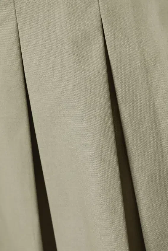 Mid-Rise Pleated Mini Twill Skirt – Khaki Green Mid-Rise Pleated Mini Twill Skirt – Khaki Green