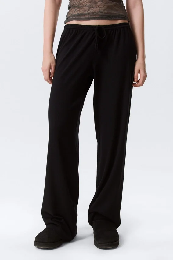 Mid Rise Relaxed Pyjama Trousers – Black Mid Rise Relaxed Pyjama Trousers – Black