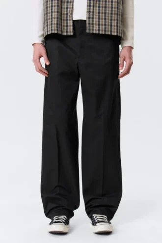 Mid Rise Relaxed Straight Leg Chino Trousers – Black