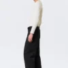 Mid Rise Relaxed Straight Leg Chino Trousers – Black Mid Rise Relaxed Straight Leg Chino Trousers – Black