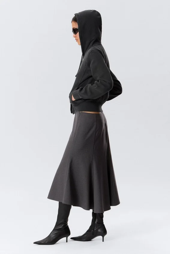 Midi Slim Volume Skirt – Striped Dark Grey Midi Slim Volume Skirt – Striped Dark Grey