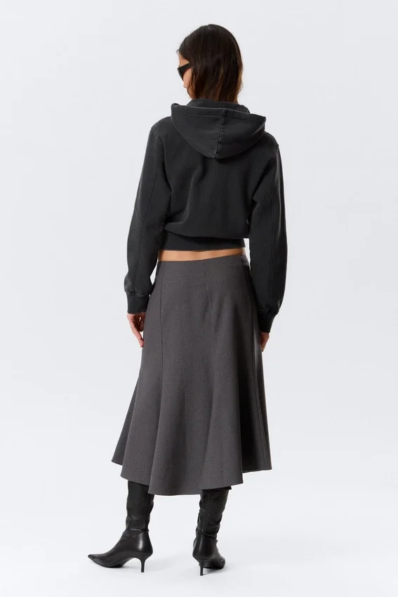 Midi Slim Volume Skirt – Striped Dark Grey Midi Slim Volume Skirt – Striped Dark Grey