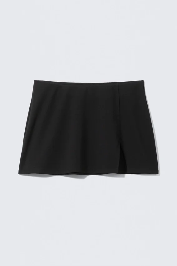 Mini Slit Skirt – Black Mini Slit Skirt – Black