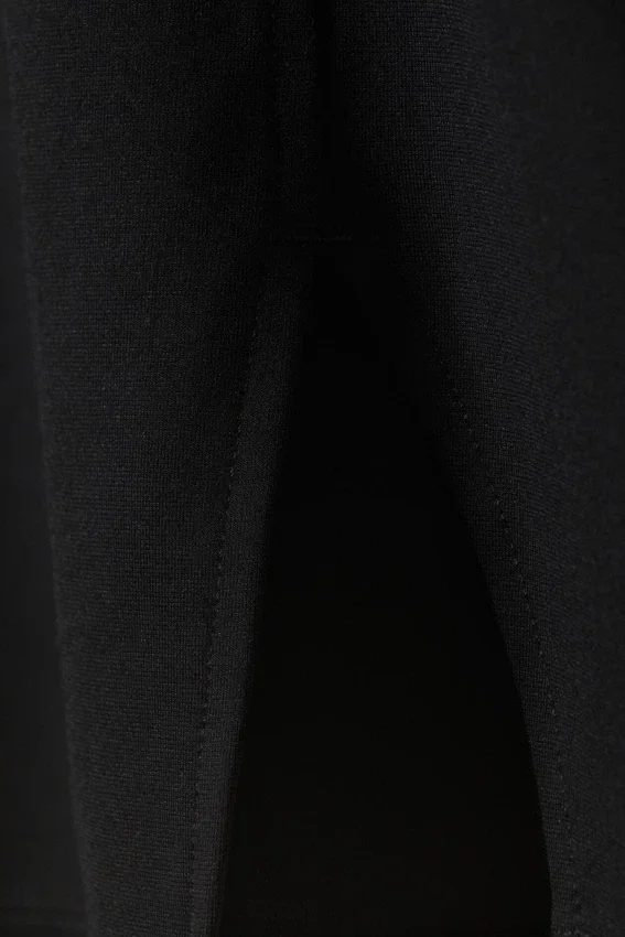 Mini Slit Skirt – Black Mini Slit Skirt – Black