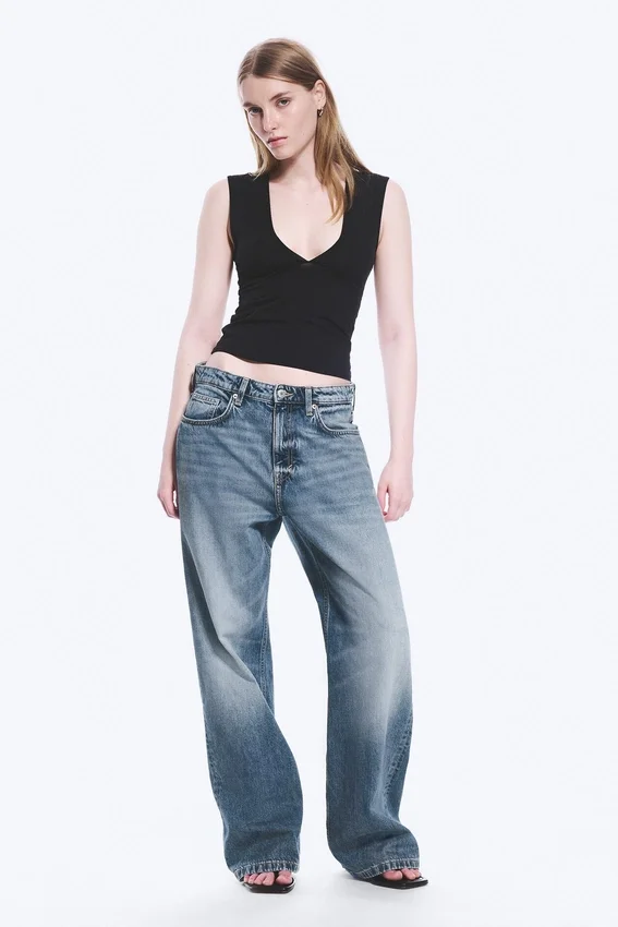 Missy Low Rise Loose Straight Jeans – Blue Horses – Medium Blue Missy Low Rise Loose Straight Jeans – Blue Horses – Medium Blue
