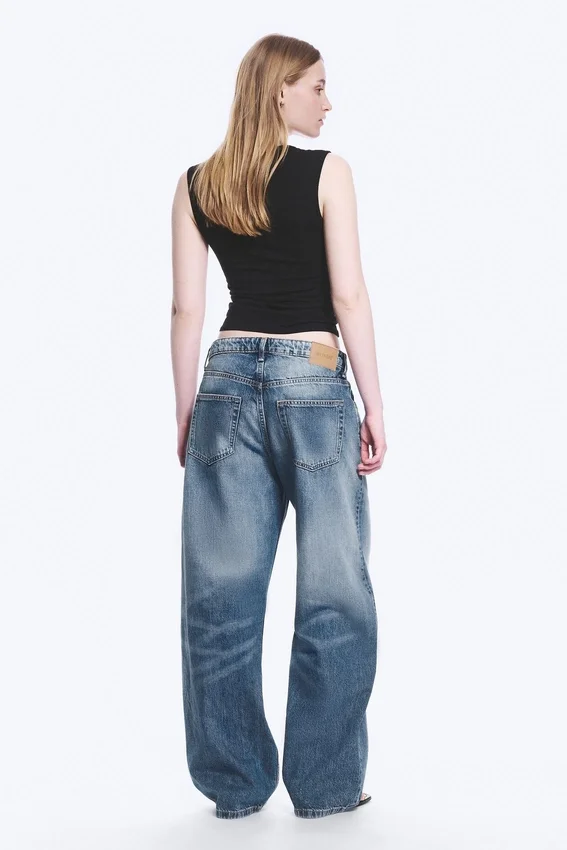 Missy Low Rise Loose Straight Jeans – Blue Horses – Medium Blue Missy Low Rise Loose Straight Jeans – Blue Horses – Medium Blue