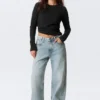 Missy Low Rise Loose Straight Jeans – Notus Blue – Light Blue Missy Low Rise Loose Straight Jeans – Notus Blue – Light Blue
