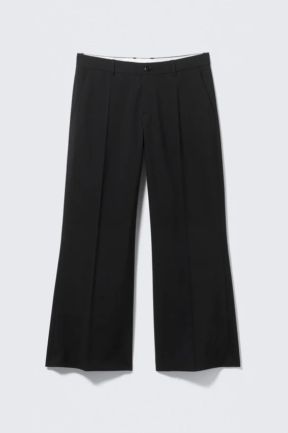 Moe Trousers Relaxed Fit Low Waist – Black Moe Trousers Relaxed Fit Low Waist – Black