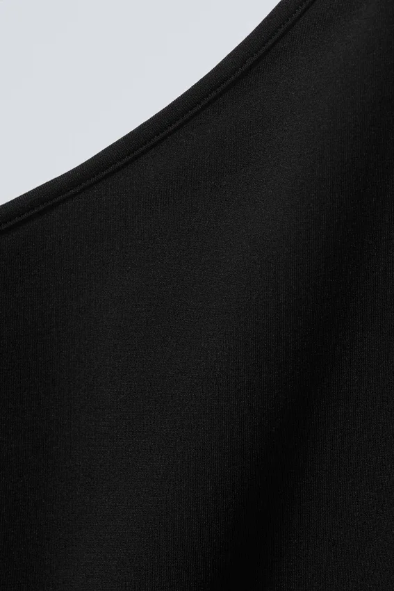 Myra Seamless Longsleeve Top – Black Myra Seamless Longsleeve Top – Black