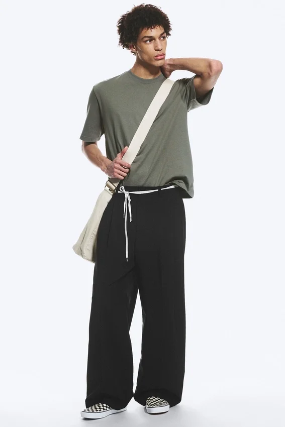 Nate Baggy Fit Pleated Suit Trousers – Black Nate Baggy Fit Pleated Suit Trousers – Black
