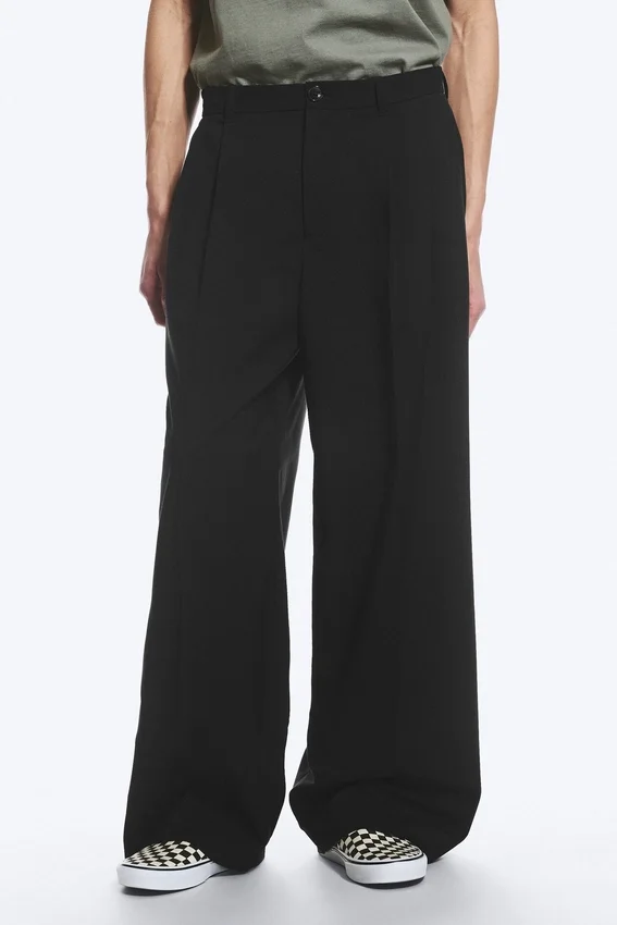 Nate Baggy Fit Pleated Suit Trousers – Black Nate Baggy Fit Pleated Suit Trousers – Black