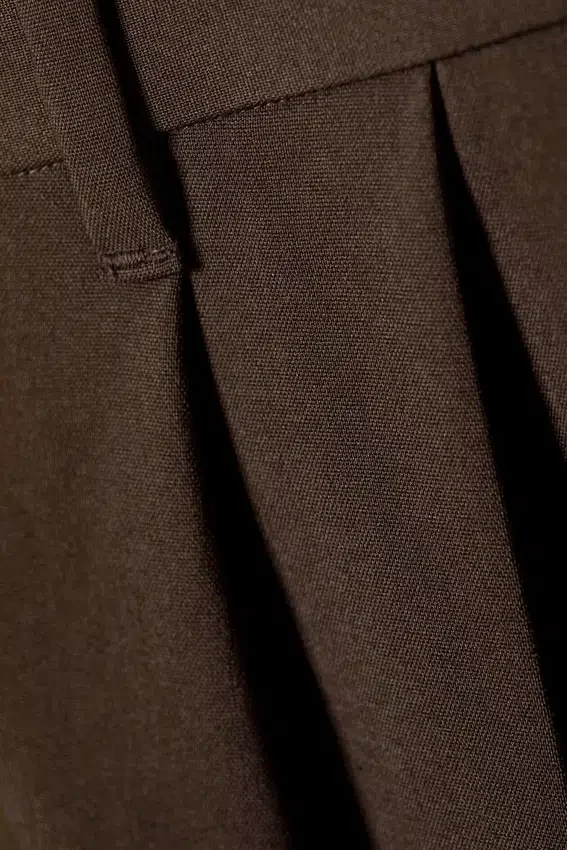 Nate Baggy Fit Pleated Suit Trousers – Dark Brown Nate Baggy Fit Pleated Suit Trousers – Dark Brown