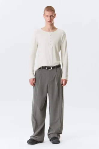Nate Baggy Fit Pleated Suit Trousers – Pinstriped Light Grey