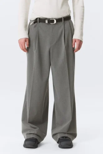 Nate Baggy Fit Pleated Suit Trousers – Pinstriped Light Grey