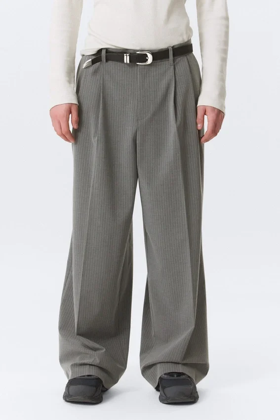 Nate Baggy Fit Pleated Suit Trousers – Pinstriped Light Grey Nate Baggy Fit Pleated Suit Trousers – Pinstriped Light Grey