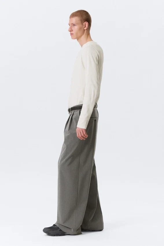 Nate Baggy Fit Pleated Suit Trousers – Pinstriped Light Grey Nate Baggy Fit Pleated Suit Trousers – Pinstriped Light Grey
