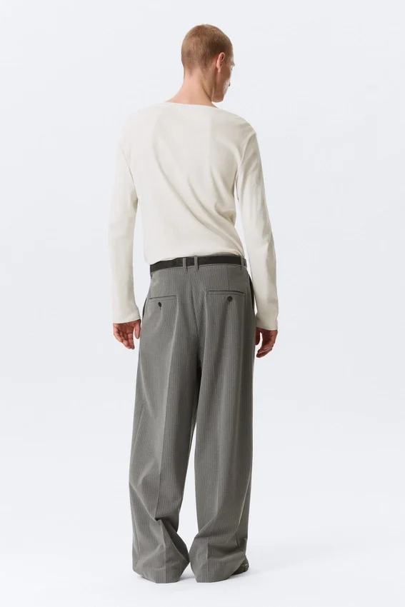 Nate Baggy Fit Pleated Suit Trousers – Pinstriped Light Grey Nate Baggy Fit Pleated Suit Trousers – Pinstriped Light Grey