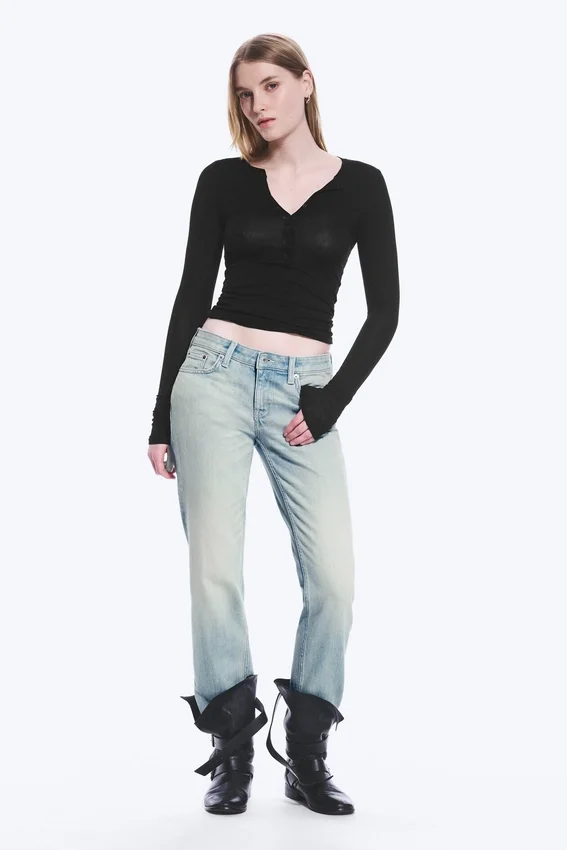Neptune Low Rise Slim Straight Leg Jeans – Broken Blue – Light Blue Neptune Low Rise Slim Straight Leg Jeans – Broken Blue – Light Blue