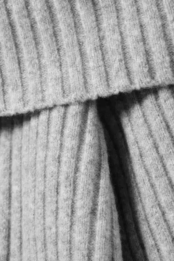 Off-Shoulder Ribbed Knitted Sweater – Grey Melange Off-Shoulder Ribbed Knitted Sweater – Grey Melange