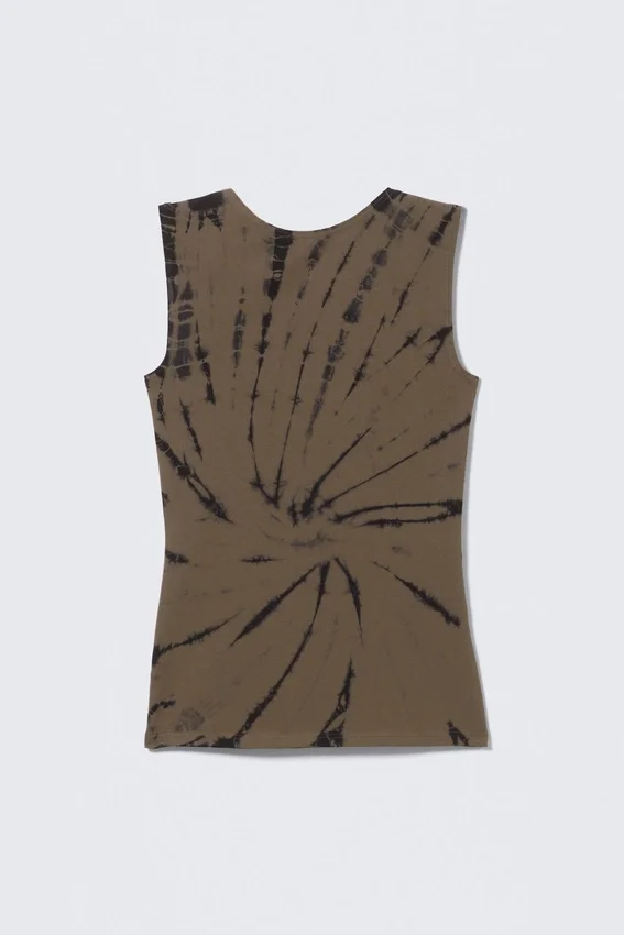 Open Back Boat-Neck Tank Top – Dark Mole Tie-Dye Open Back Boat-Neck Tank Top – Dark Mole Tie-Dye