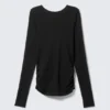 Open Back Long-Sleeved Top – Black Open Back Long-Sleeved Top – Black